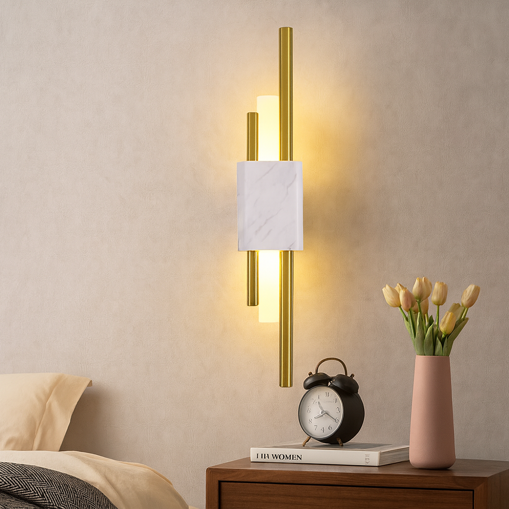 Applique murale en métal et marbre – Blanc, vert et or – LED intégrée