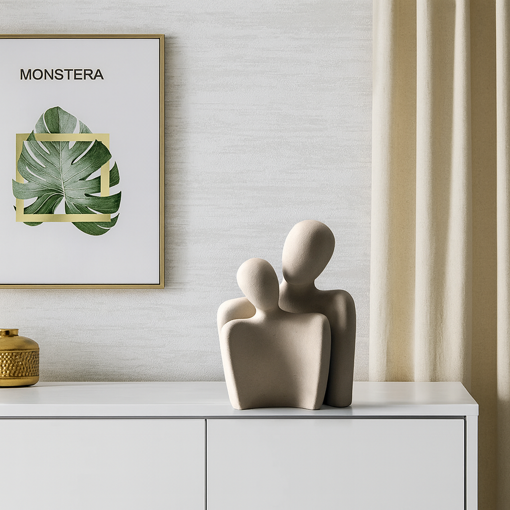 Maison Elvion – Sculpture décorative en céramique – Design abstrait de couple enlacé – Expression artistique de l’union et de la complicité – Élément décoratif pour la maison, le bureau ou idée cadeau